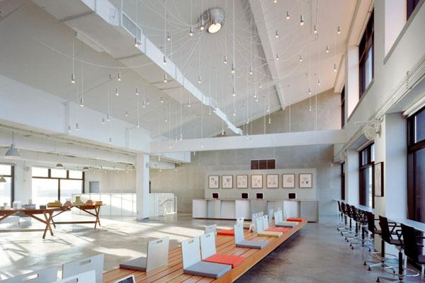 Bumble and bumble corporate headquarters, school and salon in New York, New York by Anderson Architects.